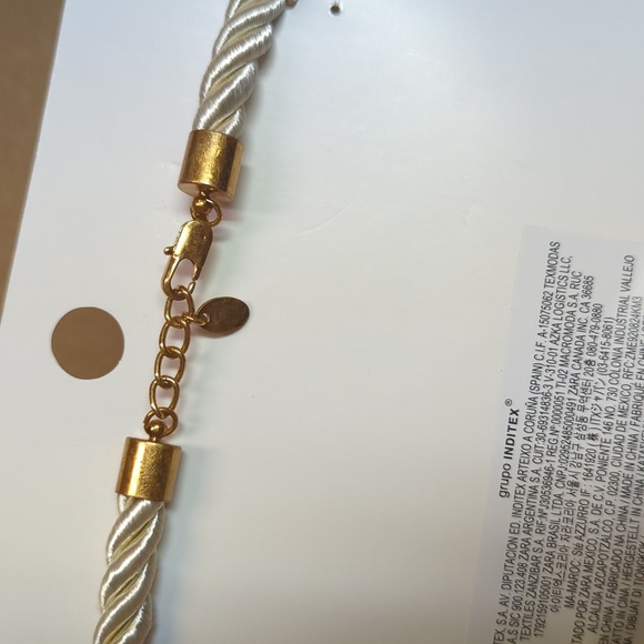 (SOLD) ZARA Co-ord set SNAIL ROPE NECKLACE AND Earrings set - Picture 6 of 6